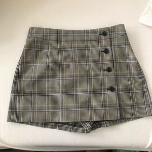 Aritzia Sunday best plaid skort